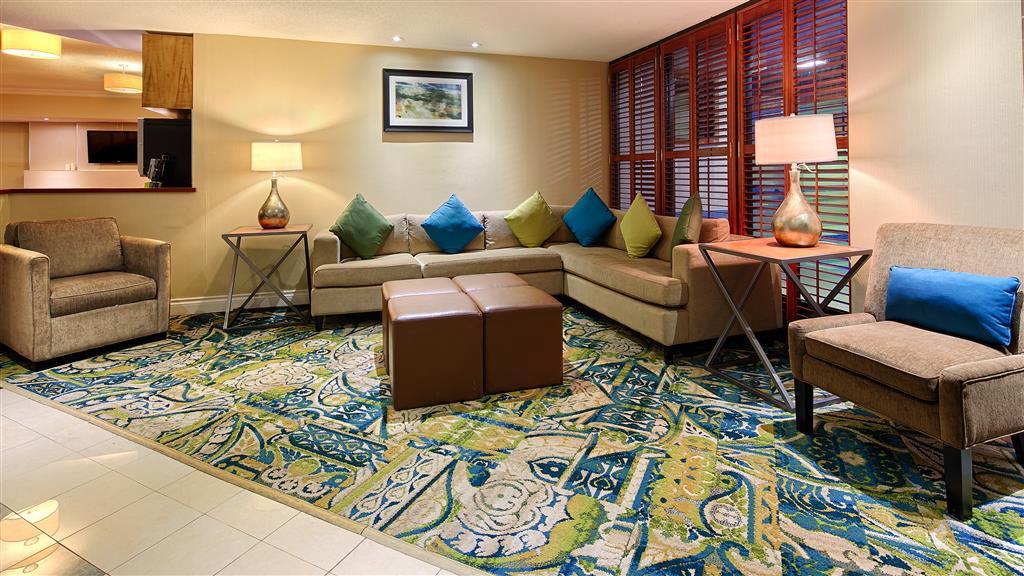 Quality Inn & Suites Brampton Exteriér fotografie