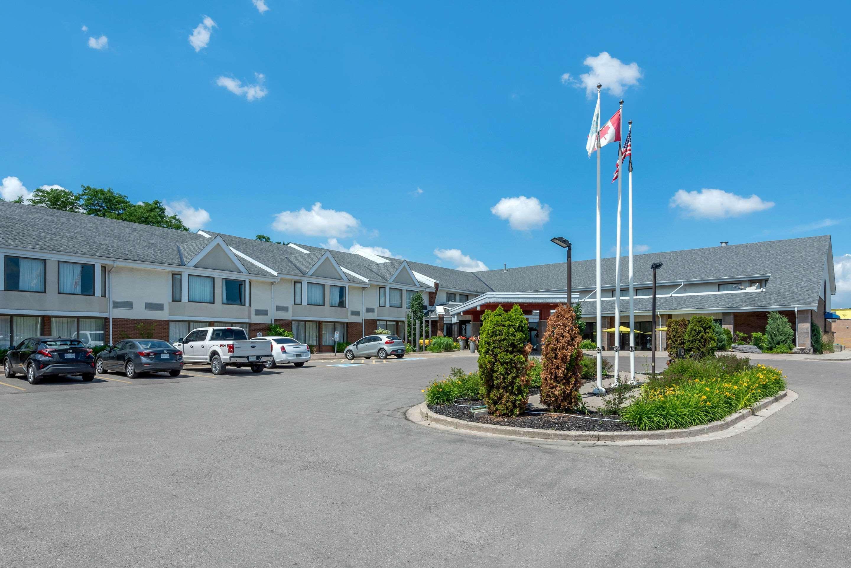 Quality Inn & Suites Brampton Exteriér fotografie